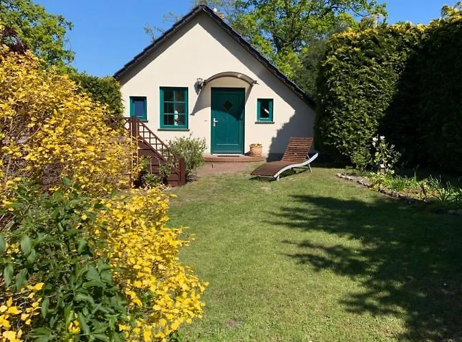 „rentmeisterhaus Basedow“ Holiday home *